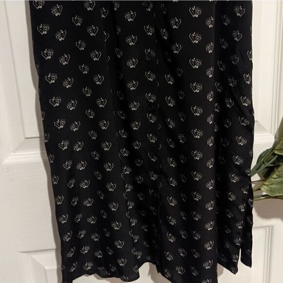 Tucker Flutter Sleeve Classic Midi Dress Inked Batik in Crepe de Chine Silk - Picture 3 of 9